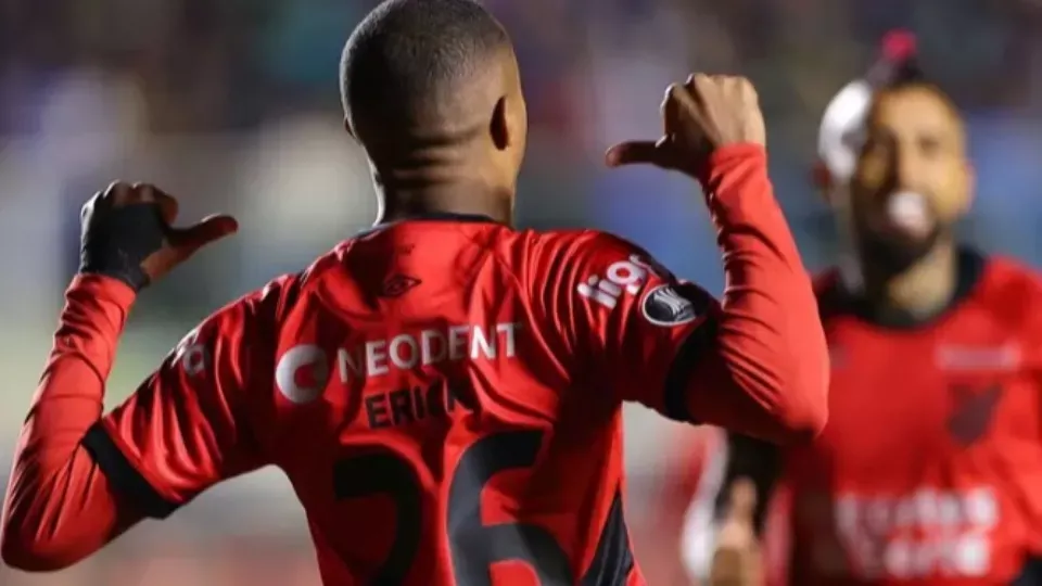 Athletico-PR toma virada do Bolívar na altitude e sai atrás nas oitavas da Libertadores