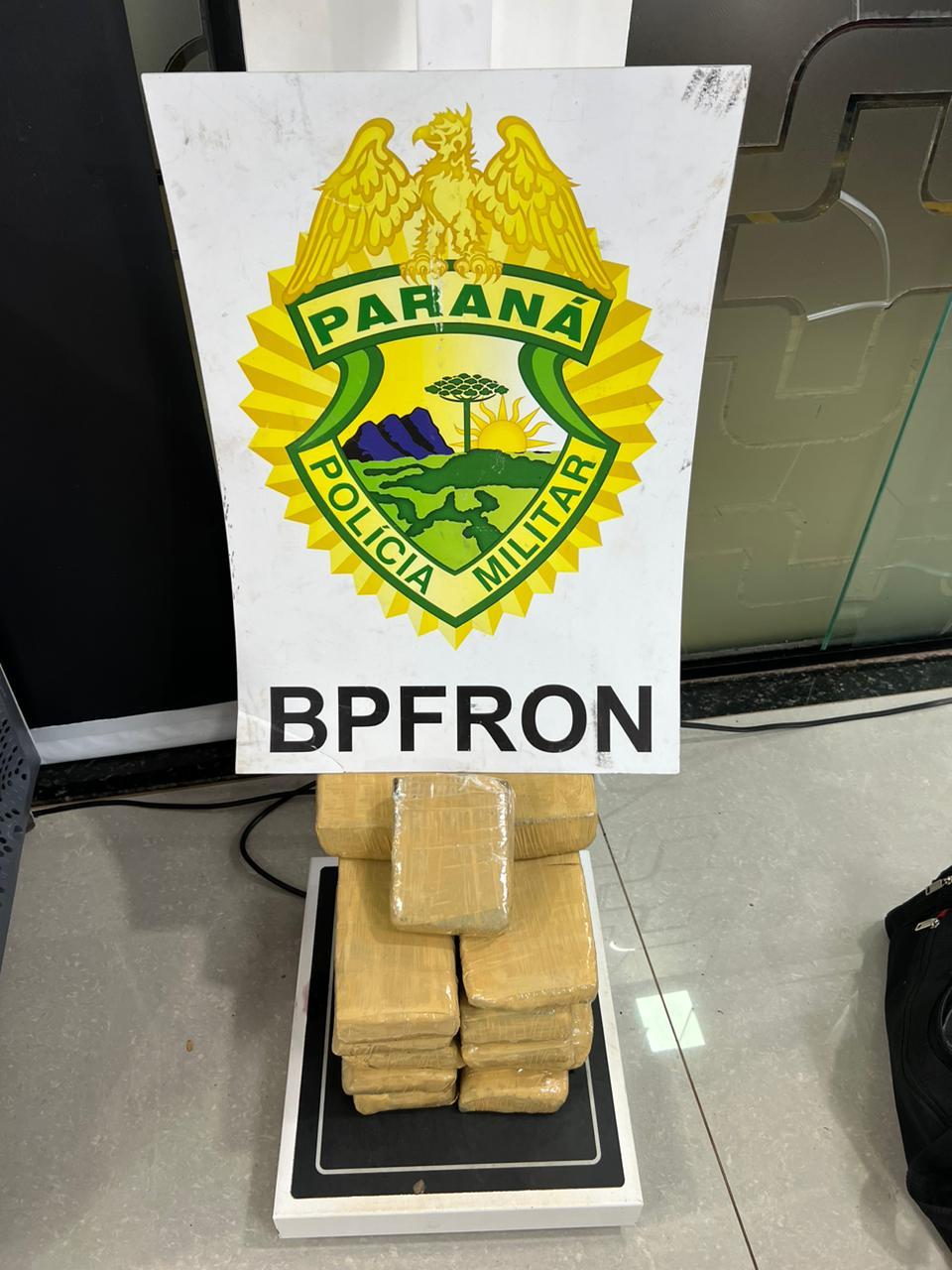 BPFRON apreende 9.800kg de maconha em Santo Antônio do Sudoeste -PR