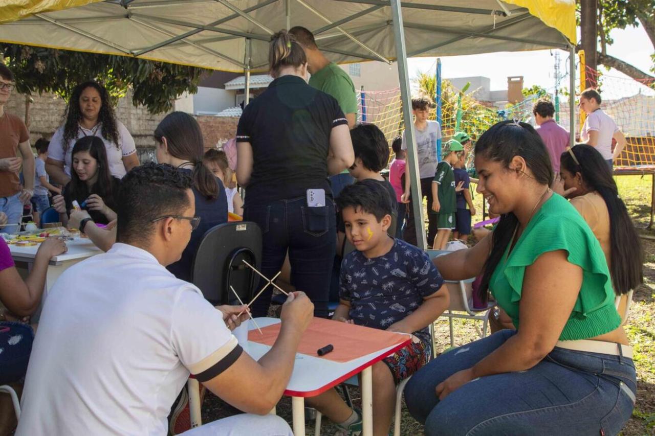 Caps-i celebra o Dia da Amizade em evento com brincadeiras e concurso