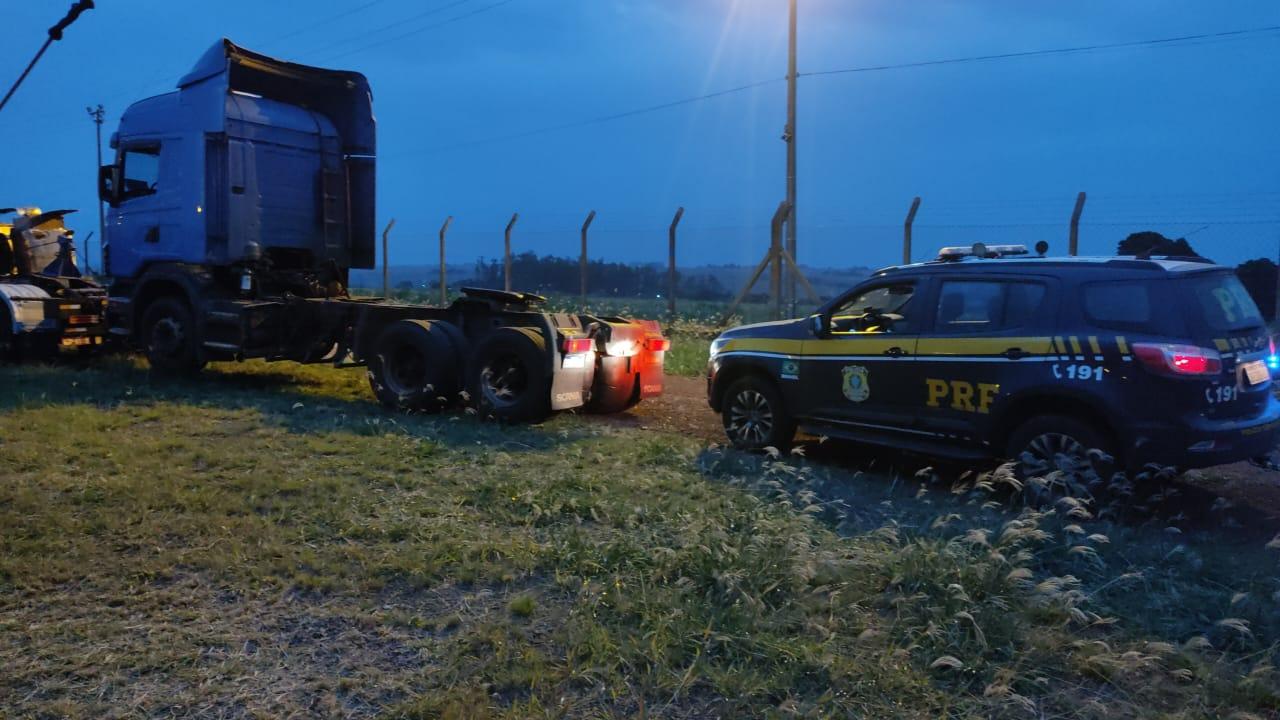Casal paraguaio é preso pela PRF com meia tonelada de maconha