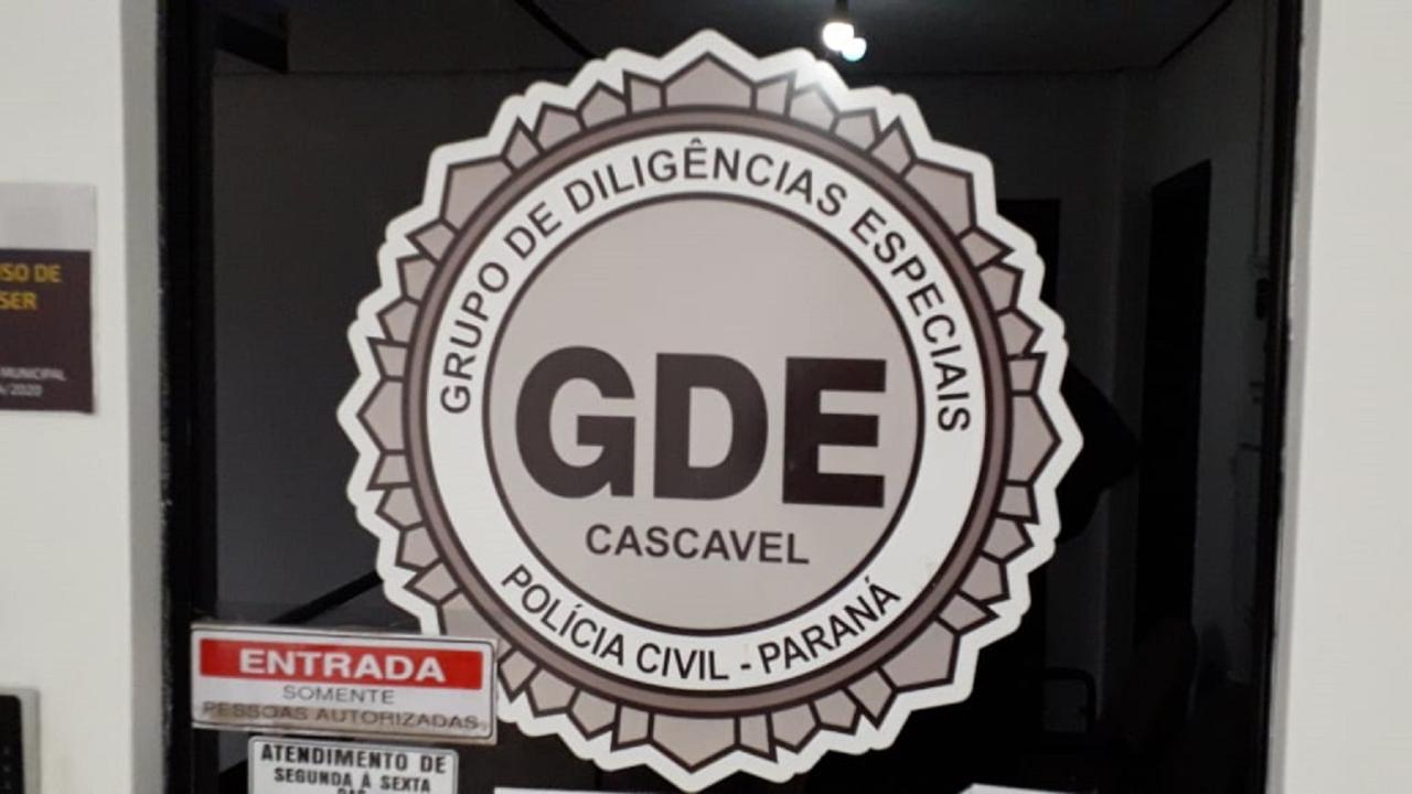 Mulher é presa pelo GDE por tráfico de drogas