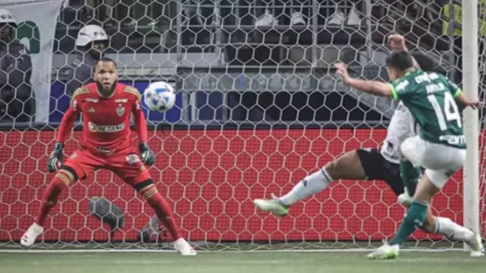 Palmeiras segura o Atlético-MG e avança às quartas de final da Libertadores