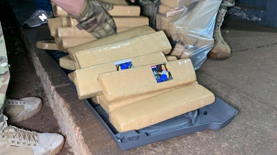 PRF apreende 155 quilos de maconha em abordagem na BR 277