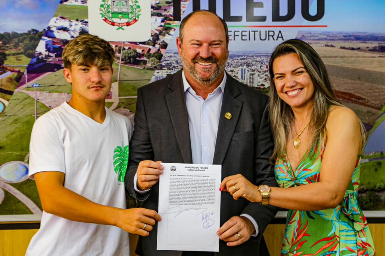 Ademar Dorfschmidt assume o cargo de prefeito por 14 dias