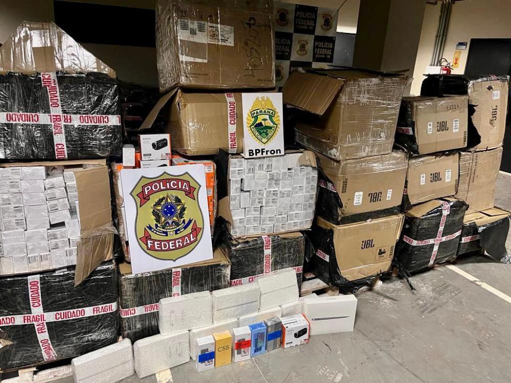 Apreensão milionária de mercadorias ilícitas é feita em residência de Guaíra