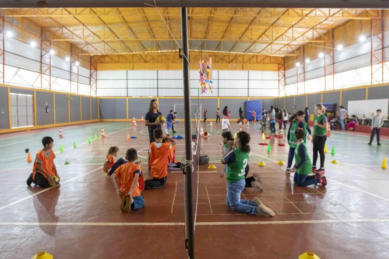 Carlos Friedrich recebe Festival de Paralimpíadas