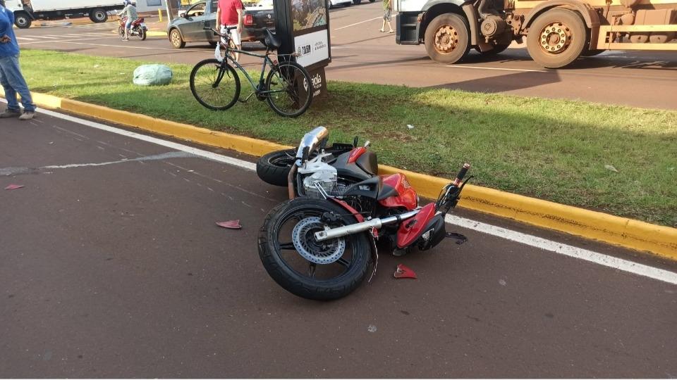 Ciclista de 80 anos fica gravemente ferido em acidente no centro de Toledo