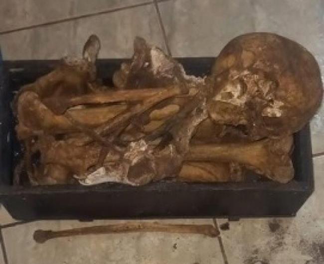 Morador aluga casa e encontra saco com ossada humana, em Salto del Guairá