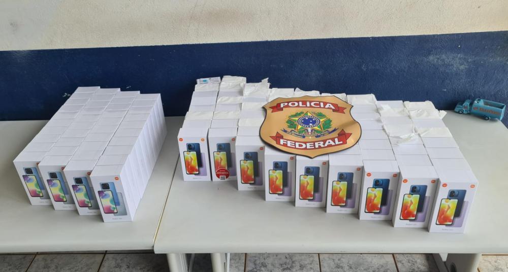 PF apreende diversos celulares descaminhados no Aeroporto de Cascavel