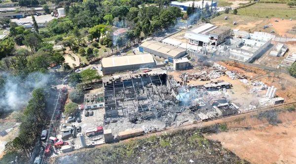 Vídeo: Explosão em empresa metalúrgica deixa dois mortos e vários feridos em Cabreúva