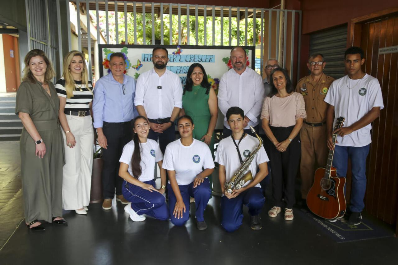 Executivo municipal recepciona secretário estadual de Educação do Paraná