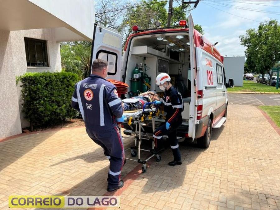 Jovem fica parcialmente soterrado após cair em silo de milho em cooperativa de Santa Helena