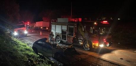 Jovem morre em colisão frontal com caminhão na PR-182