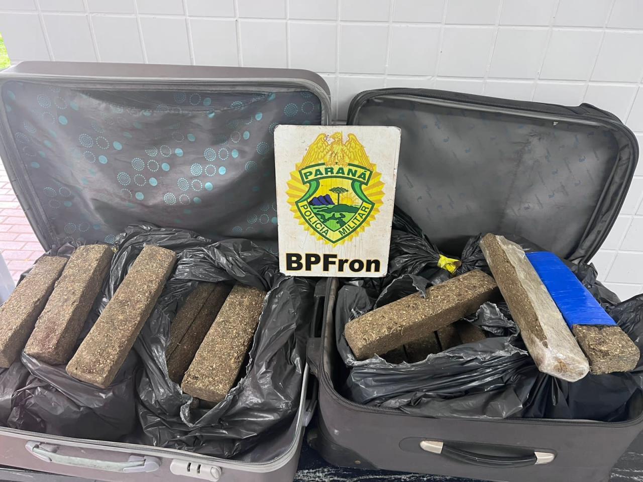 BPFRON e Polícia Federal apreendem 39,4 kg de drogas em Cascavel-PR