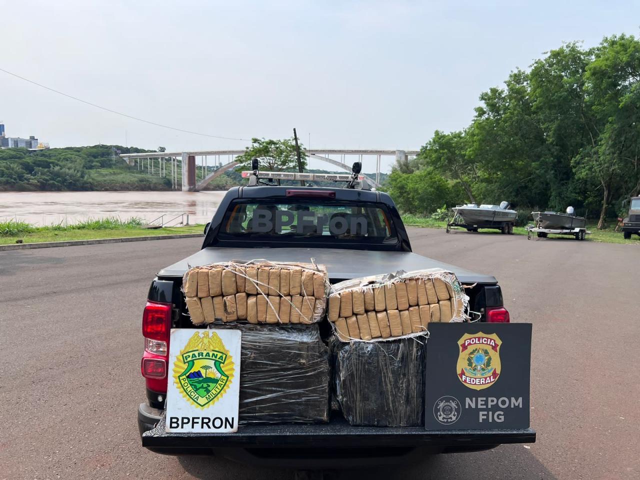 BPFRON e Polícia Federal apreendem drogas em Foz do Iguaçu-PR