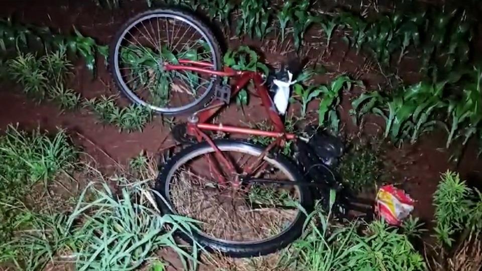 Ciclista morre ao ser arremessado por caminhonete em Toledo