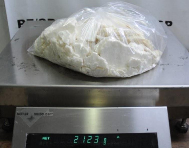 PF prende duas passageiras de voo internacional com droga