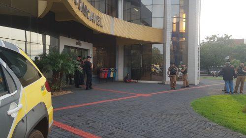 Polícia Militar é acionada para atender ocorrência na Câmara Municipal de Cascavel