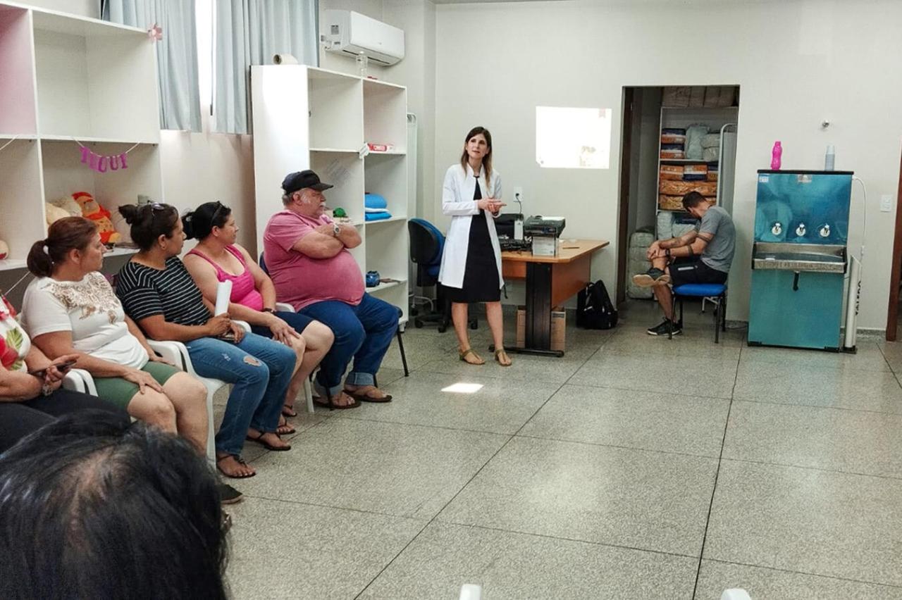 Quase 5 mil atendimentos são realizados em ações do Outubro Rosa em Toledo
