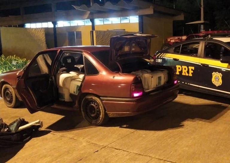 Homem é preso com 640 litros de paraquat contrabandeado