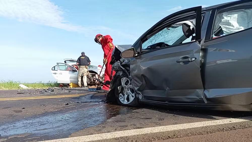 Morre quarta vítima de acidente frontal entre dois veículos entre Mamborê e Campo Mourão