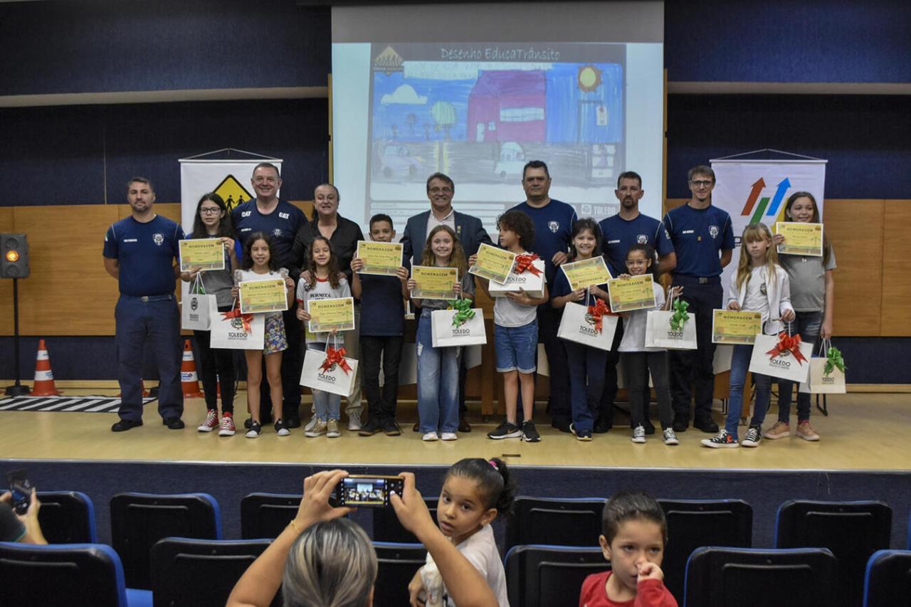 Público já pode votar para escolher ilustrações do calendário EducaTrânsito 2024