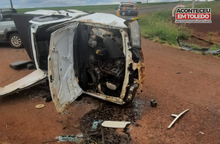 Acidente com capotamento e registrado na PR-317 em Toledo; Condutor de 53 anos fica ferido