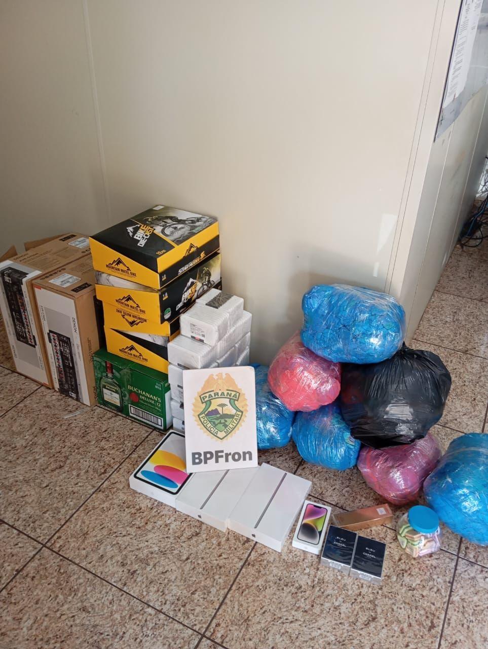 BPFRON e BPMOA apreendem carro carregado de produtos estrangeiros em Santa Tereza do Oeste-PR