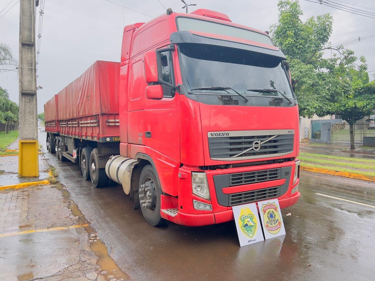 BPFRON e Polícia Federal apreendem produtos estrangeiros na cidade de Guaíra-PR