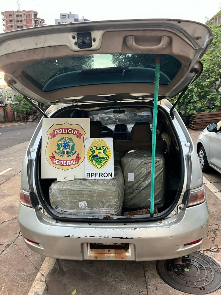 BPFRON e Polícia Federal apreendem veículo com produtos estrangeiros em Foz do Iguaçu-PR
