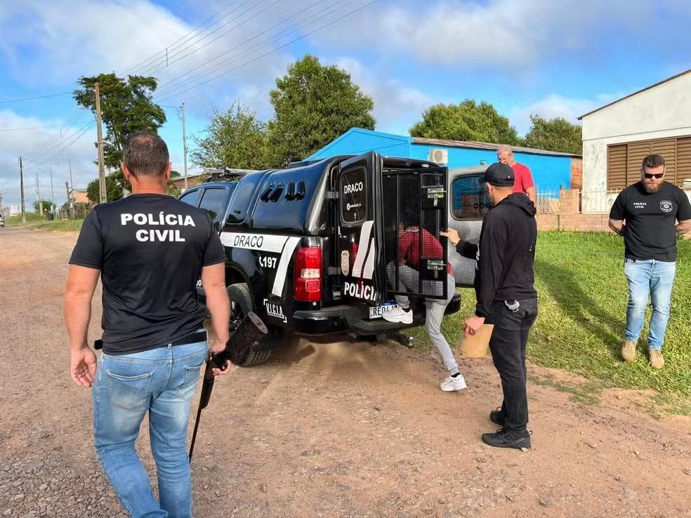 ‘Golpe do nude’: grupo é preso suspeito de usar nome de delegado de SC e movimentar R$ 2,8 milhões