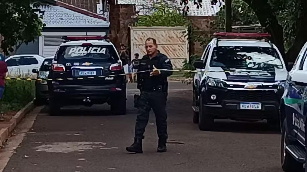 Idoso abre portão para dar água a desconhecidos e é executado a tiros ao se virar de costas