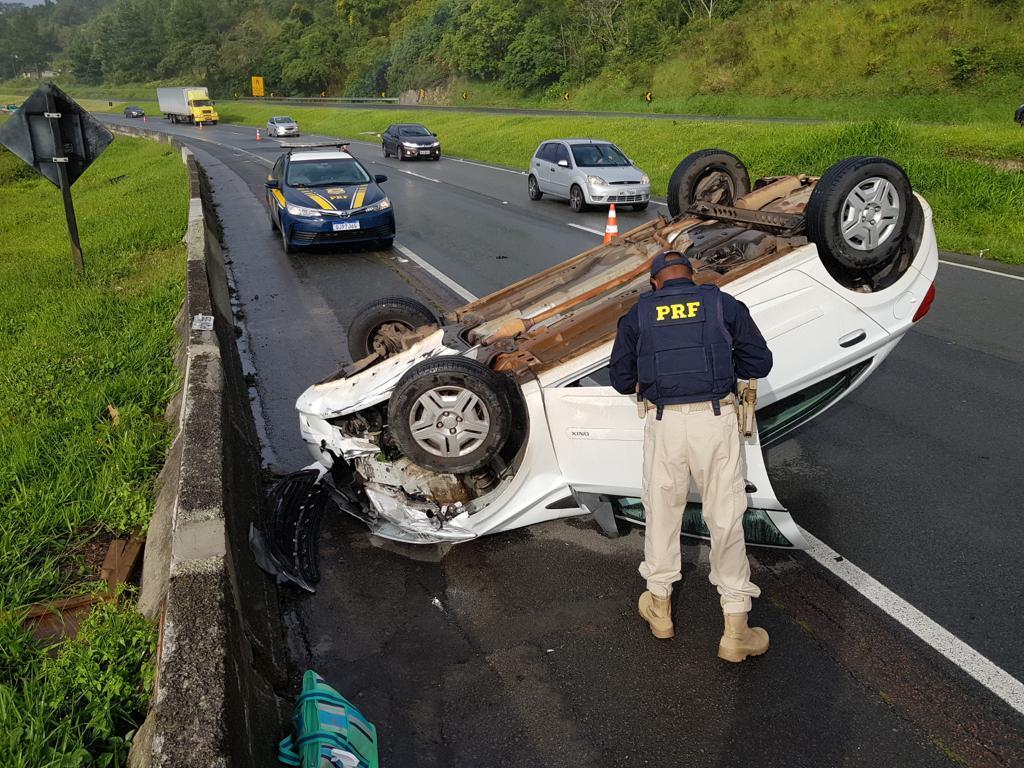 Mais de 550 vítimas morreram em acidentes nas rodovias federais do Paraná em 2023