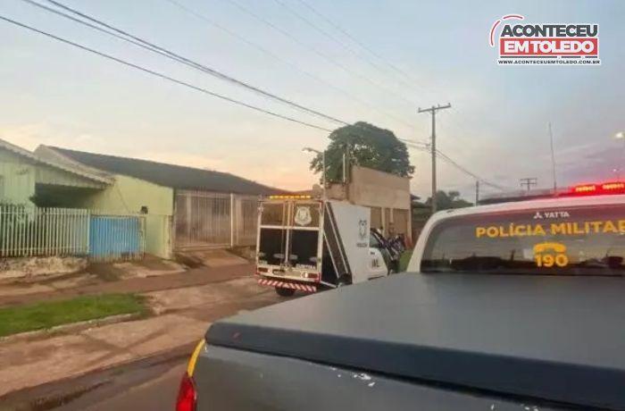 Mulher é assassinada a facadas e marido foge após o crime no Paraná