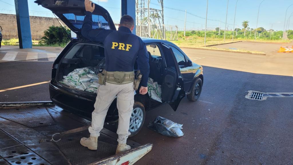 PRF apreende quase 400 quilos de agrotóxicos contrabandeados em Guaíra