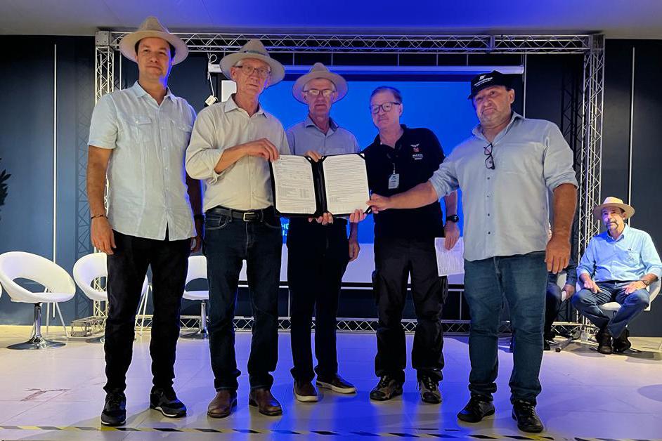 IAT emite licenças de ampliação de frigorífico em Umuarama e construção de usina em Toledo