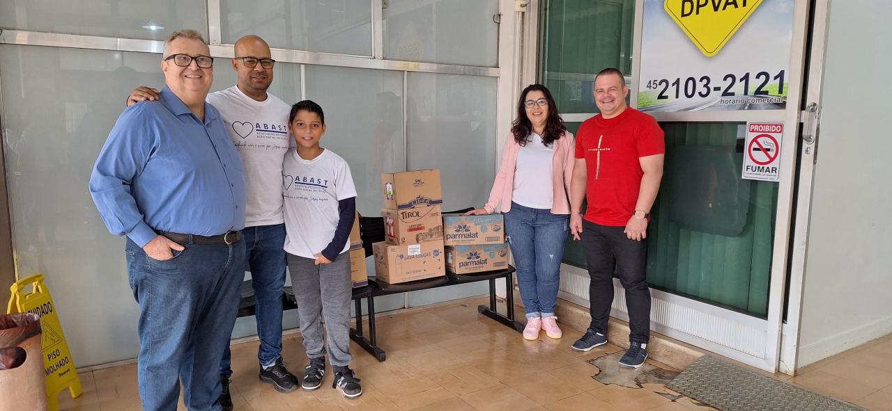 Associação Batista de Ação Social de Toledo Realiza entrega de leite arrecadado durante passeio ciclistico em Toledo.