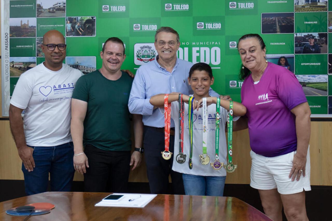 Ciclista de Toledo conquista premiações em três campeonatos no mesmo fim de semana