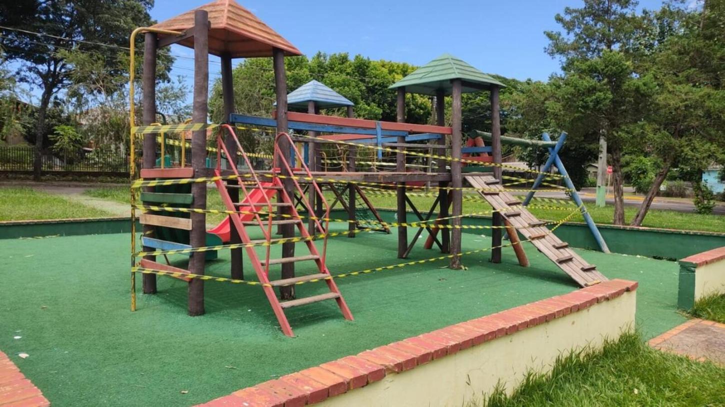 Parque infantil no Jardim Santa Maria é interditado