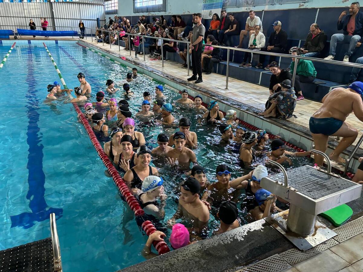 Secretaria de Esportes e Lazer realiza Festival de Natação 2025