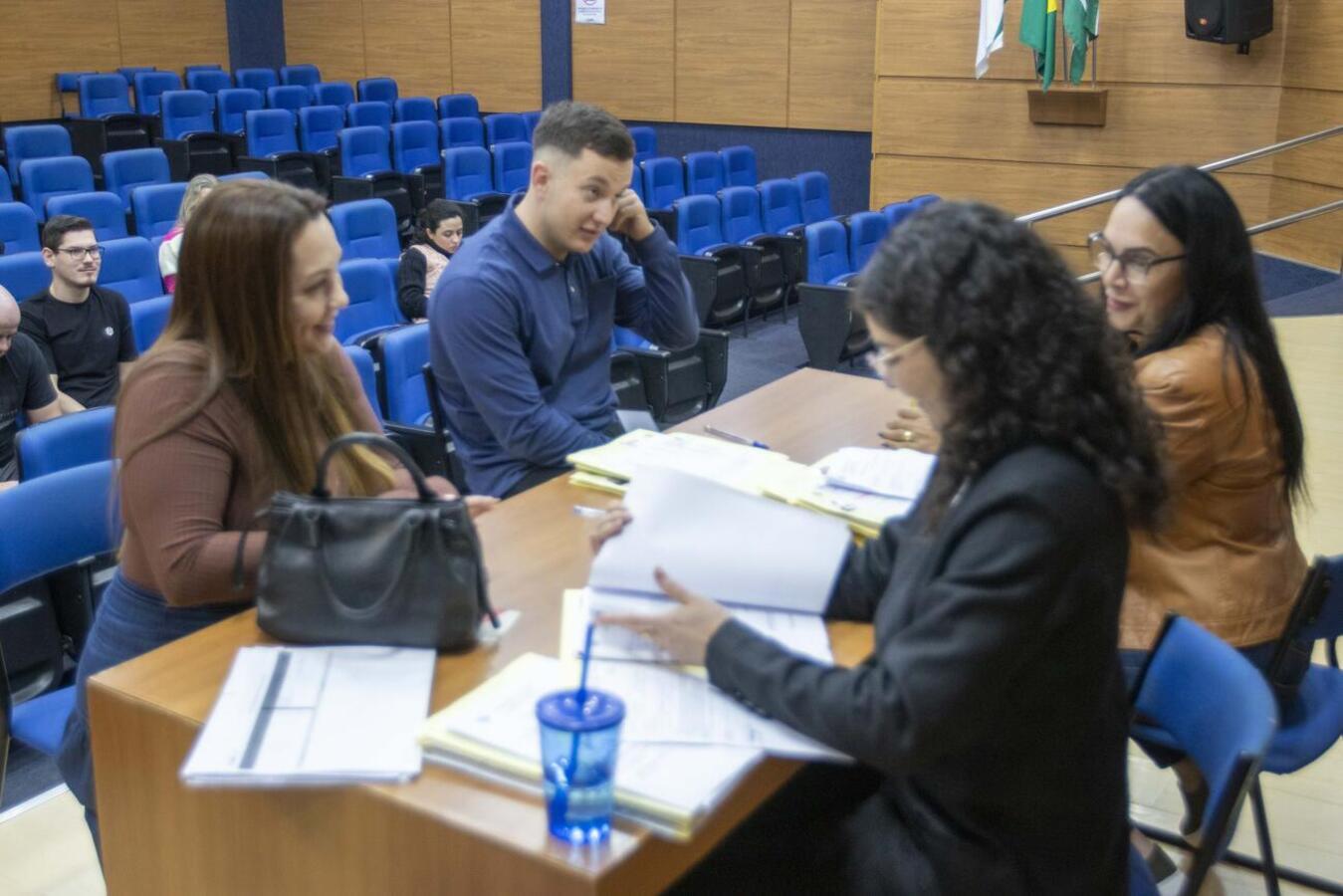 Prefeitura de Toledo acolhe e dá posse a 21 servidores públicos municipais