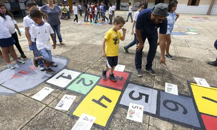 Férias escolares de 2027 terão novas datas por causa da Copa Feminina