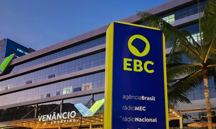 Sindicato pede ao TSE ingresso em ação da EBC contra remoção do acervo