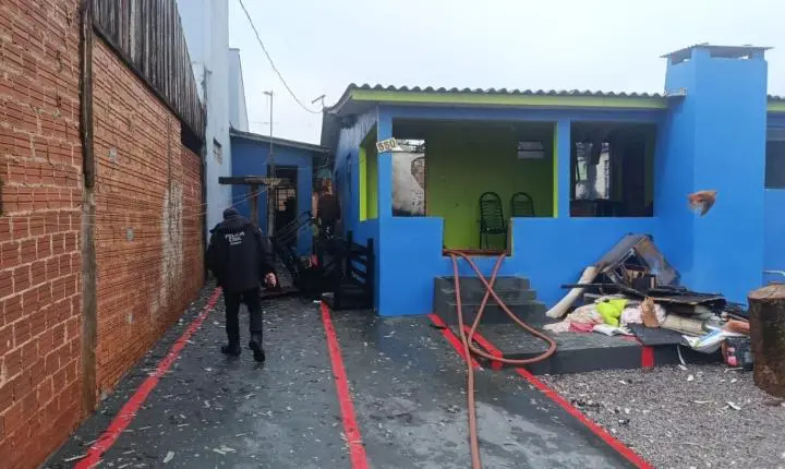 Tragédia em Toledo: incêndio destrói residência e mulher de 55 anos morre no Jardim São Francisco